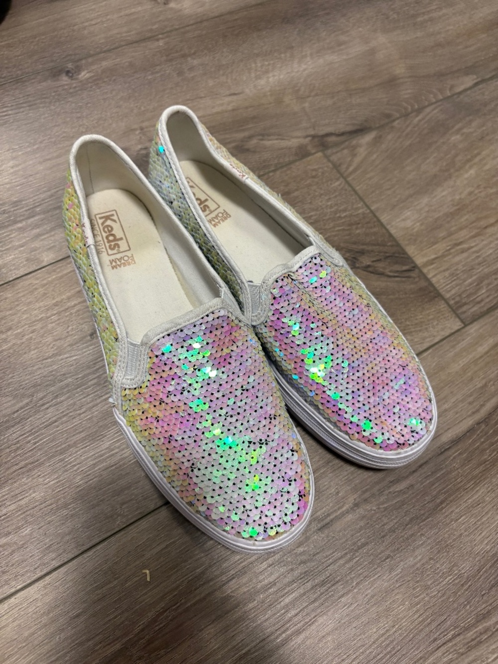 Ladies Keds Sequin Slip Ons Size 8.5